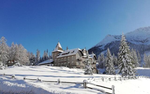 Hotel Castel Latemar
