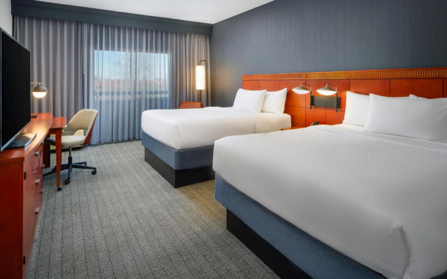 Courtyard by Marriott Columbus Worthington