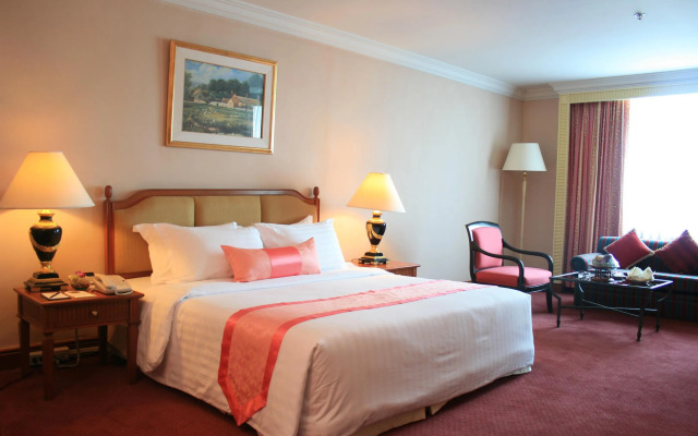 Golden Tulip Sovereign Hotel Bangkok