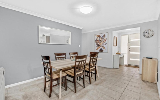 Salty Sands Cottage - Unit 25 Cape View Resort – Restaurant – Busselton
