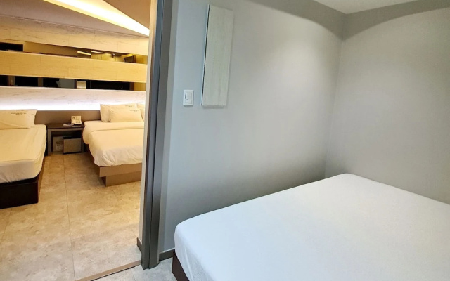 2Heaven Hotel