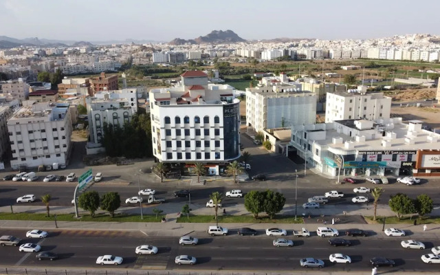 Platinum Alkhamseen