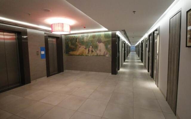 7 Apple Hotel