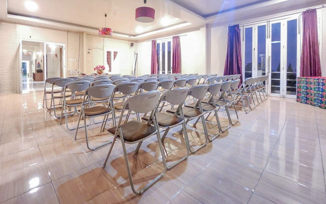 Urbanview Hotel Star Residence Puncak