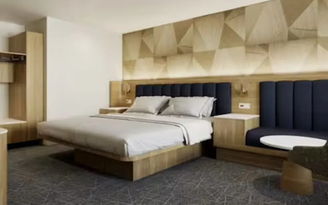 Hampton Inn By Hilton Calgary Downtown