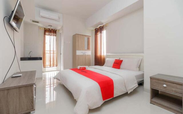 RedDoorz Apartment Syariah @ Green Lake View Cimanggis