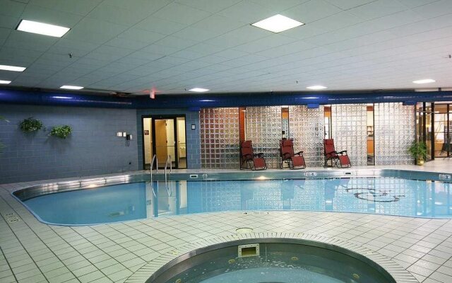 DoubleTree by Hilton Hotel Bloomington