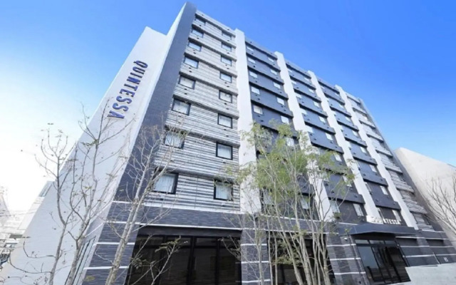 Quintessa Hotel Fukuoka Tenjin Comic & Books