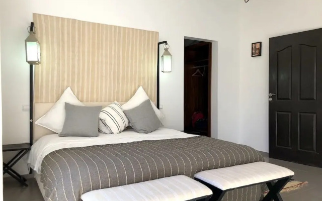 Villa Akki 4