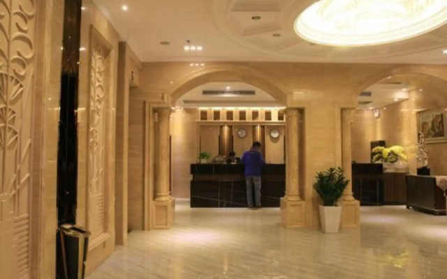Haihe Business Hotel