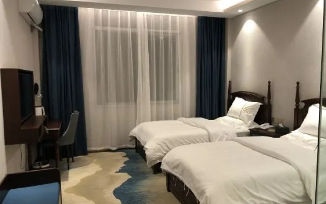 Tonghai Yunshang Impression Theme Hotel