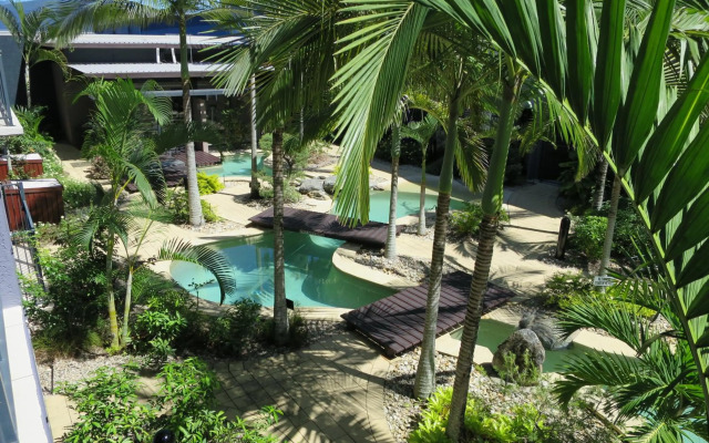 Southern Cross Atrium Apartments