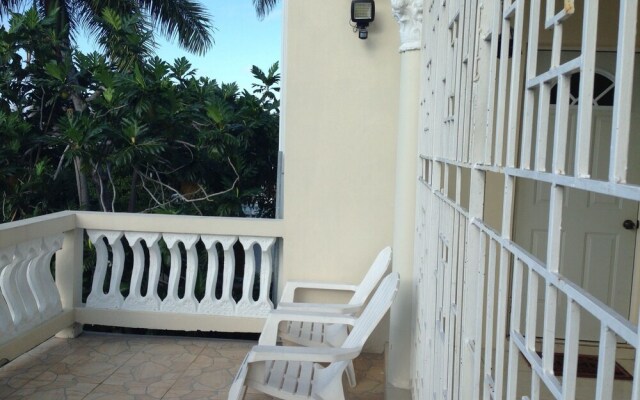 Rose View Apartment Montego Bay