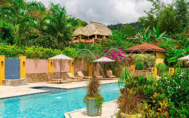 Sleeping Giant Rainforest Lodge