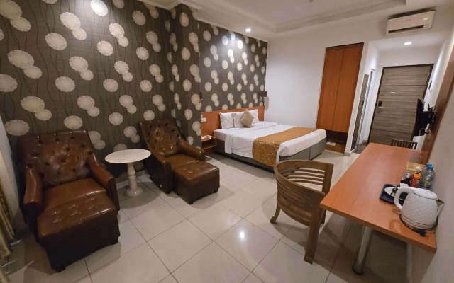 Marilyn Hotel Serpong
