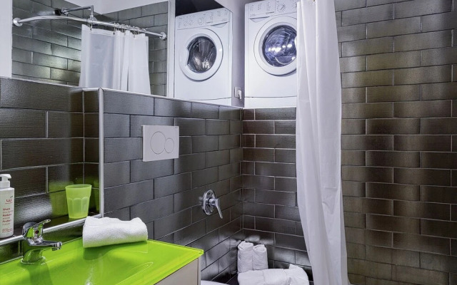 Porto Antico Studio Apartment by Wonderful Italy