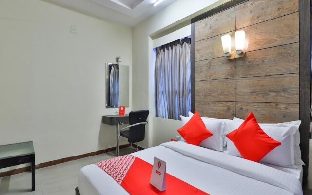 OYO 16849 Arya Corporate