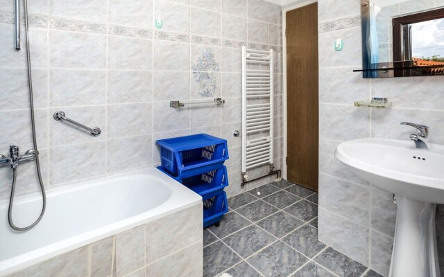 Juki Brnobi i in Brnobi i