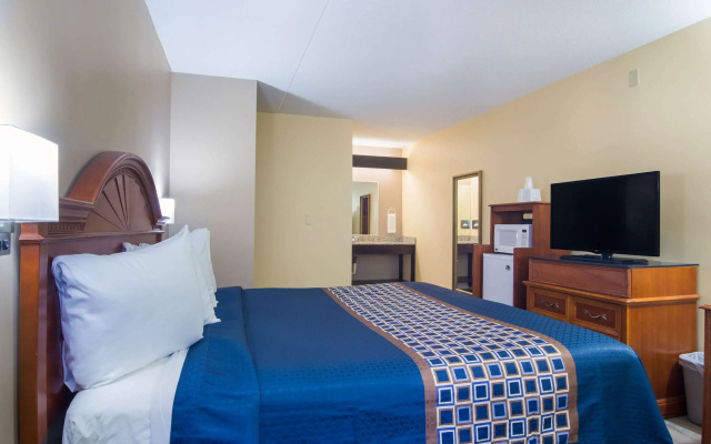 Rodeway Inn & Suites Monroeville - Pittsburgh