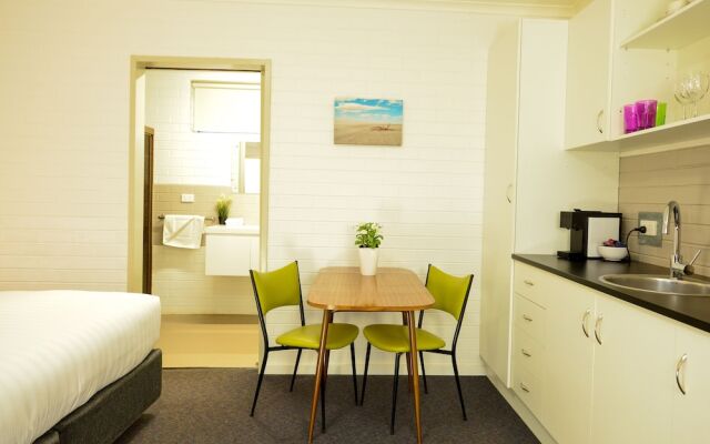 24 Hour CheckIn Motels -Sea Lake Motel