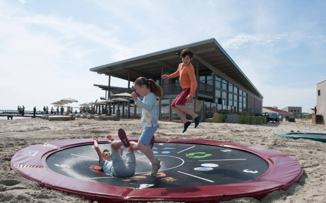 Oasis Punt-West Hotel & Beach Resort