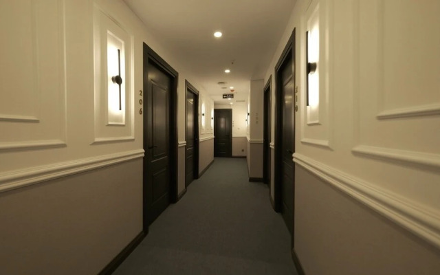 Askadar May Hotel