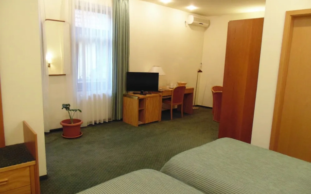 Hotel Curtea Brasoveana