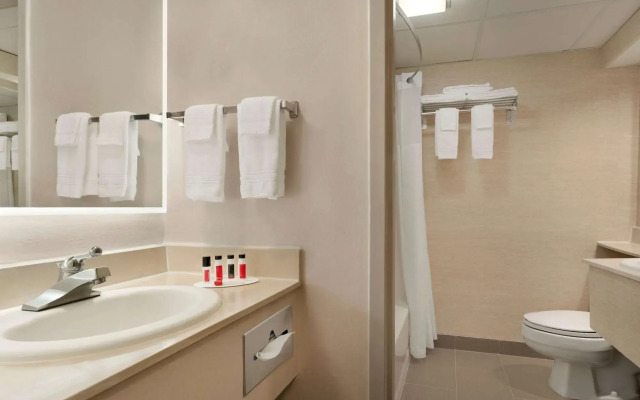 Germaine Inn South Portland