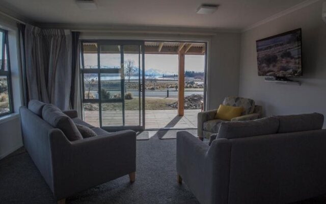 Three Rivers Lodge