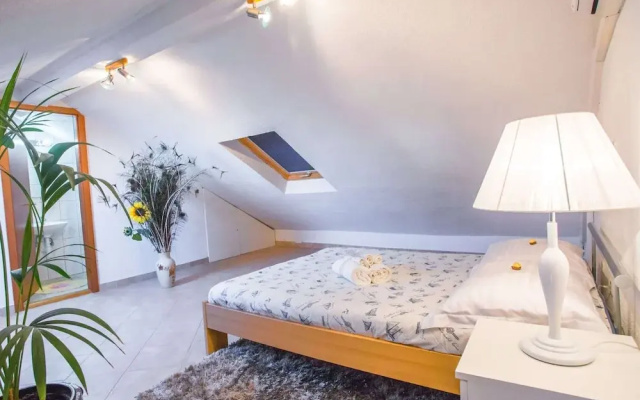 Apartments Tino- Two Bedroom Apartment With Terrace and Sea View