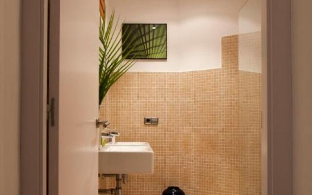 Centric Gracia Apartments