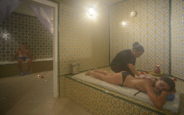 One Resort El Mansour