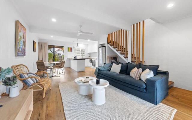 Apartment 1, 11 Munna Crescent