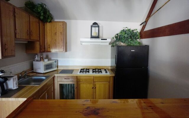 The Carriage House Inn