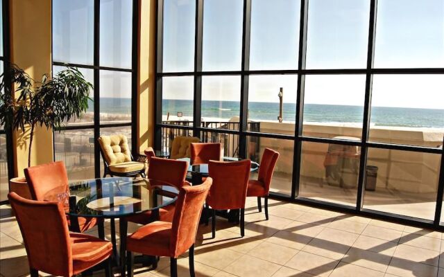 Phoenix III 3098 by RedAwning