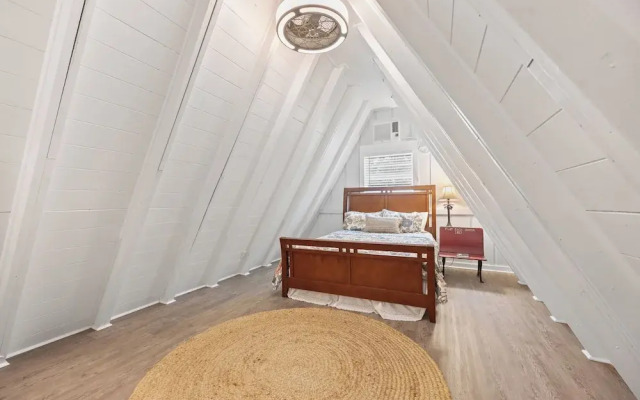 Natures Nook A-frame 2 BDR