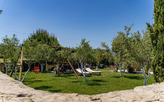 Varta Village
