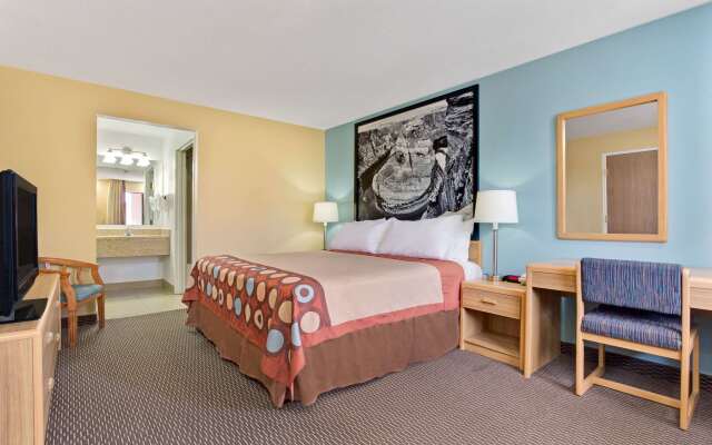 Super 8 by Wyndham Tucson/Grant Road Area AZ