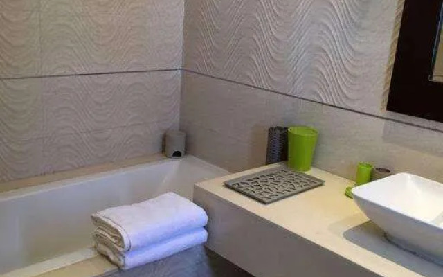 Well located apartment in Casablanca- 12 MO internet- Netflix