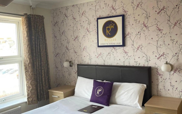 Revado Hotel
