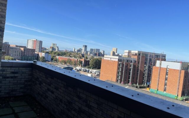 Salford City Retreat - Modern 2 Bedroom Apartment