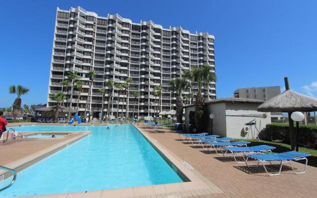 Royale Beach and Tennis Club