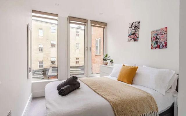 Host Stay Maple Court