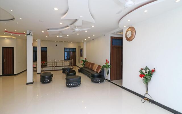 OYO 8837 Hotel Surya Galaxy