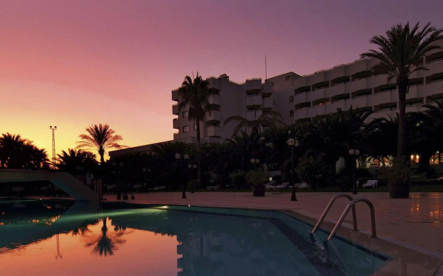 Sural Saray Hotel