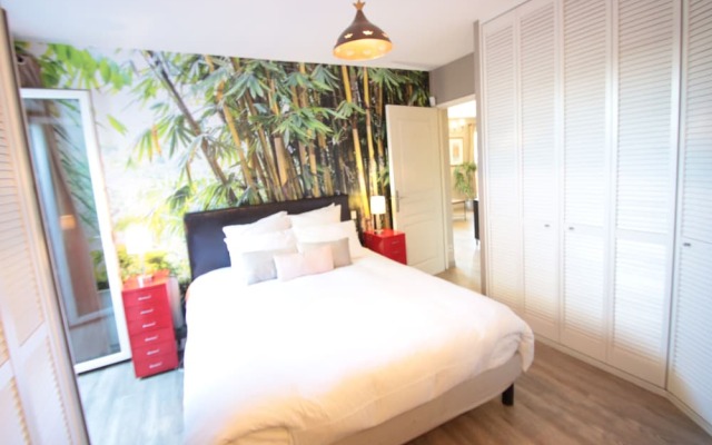 Croix des Gardes Villa Piscine Jacuzzi Nature Centre 10 Mins