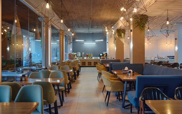 Aquamarine Family Club Hotel