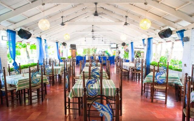 Wahoo Bay Beach Club & Resort