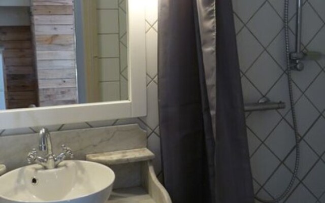 La Colline en Provence - Tout confort - Au calme - Centre ville à pieds