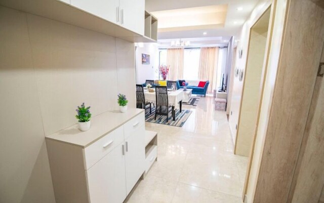 Lux Suites Urban Oasis Apartments